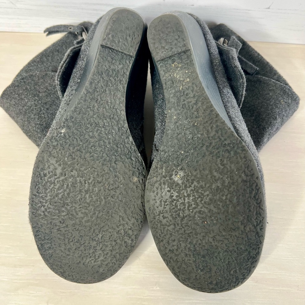 Blowfish Booties - image 6